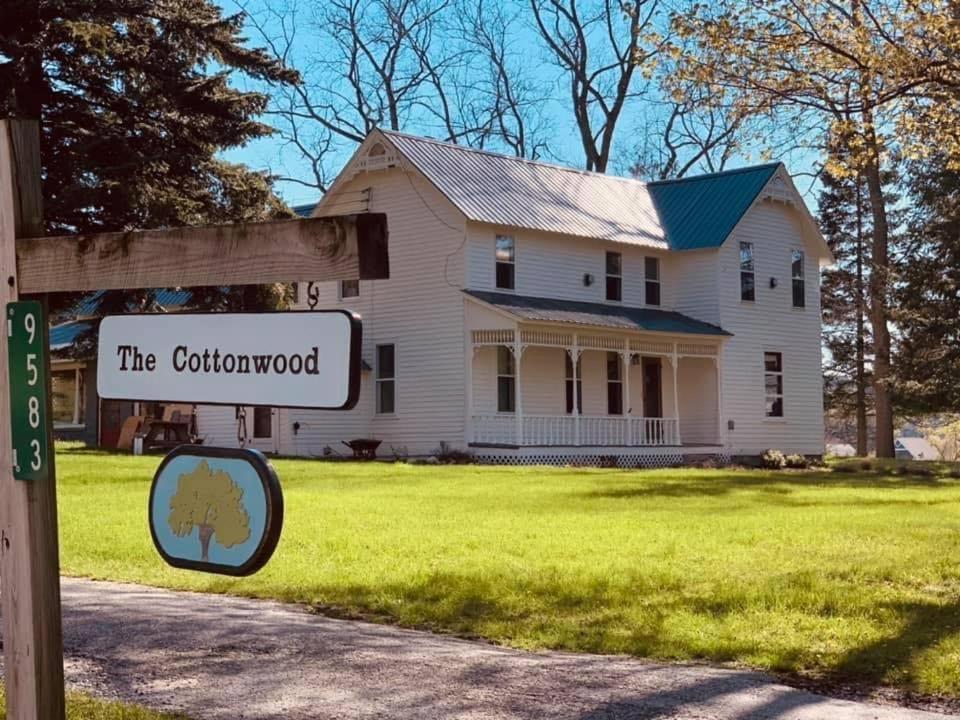 The Cottonwood Inn B&B Empire Kültér fotó